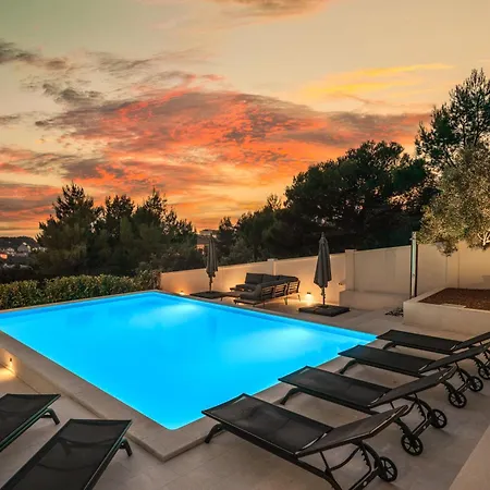 Pearl Villa