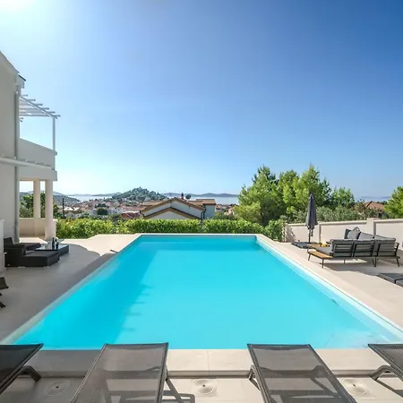 Villa Pearl *