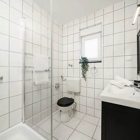 Pearl Vila *