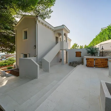 Pearl Villa