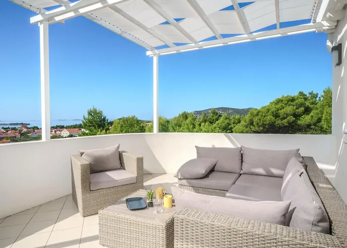 Pearl * Tribunj (Sibenik-Knin)